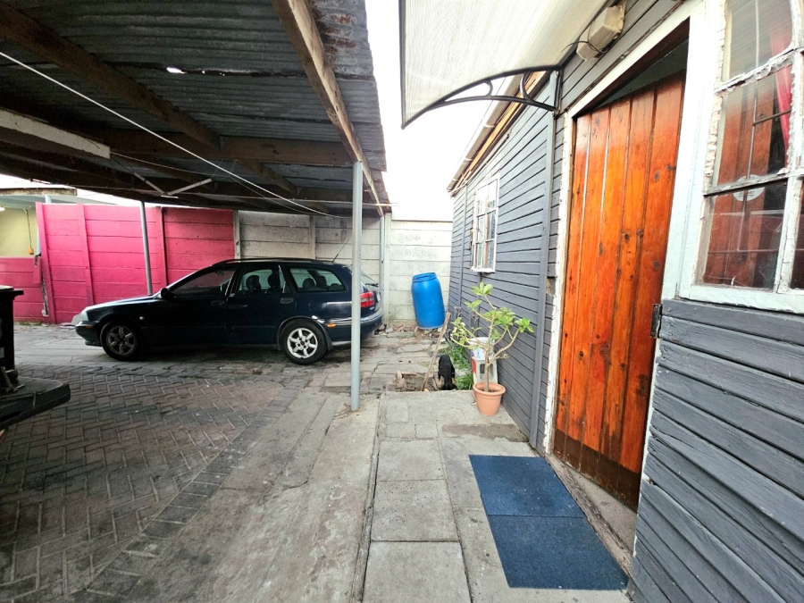  Bedroom Property for Sale in Rocklands Western Cape